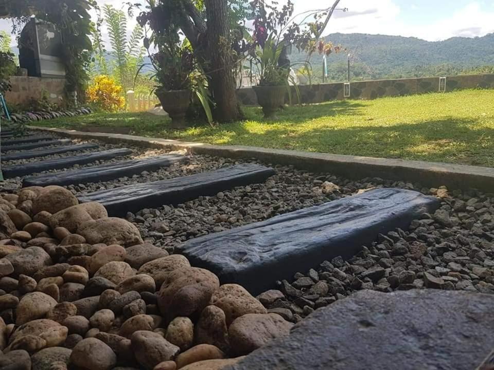 Galkanda Walawwa Kandy Esterno foto